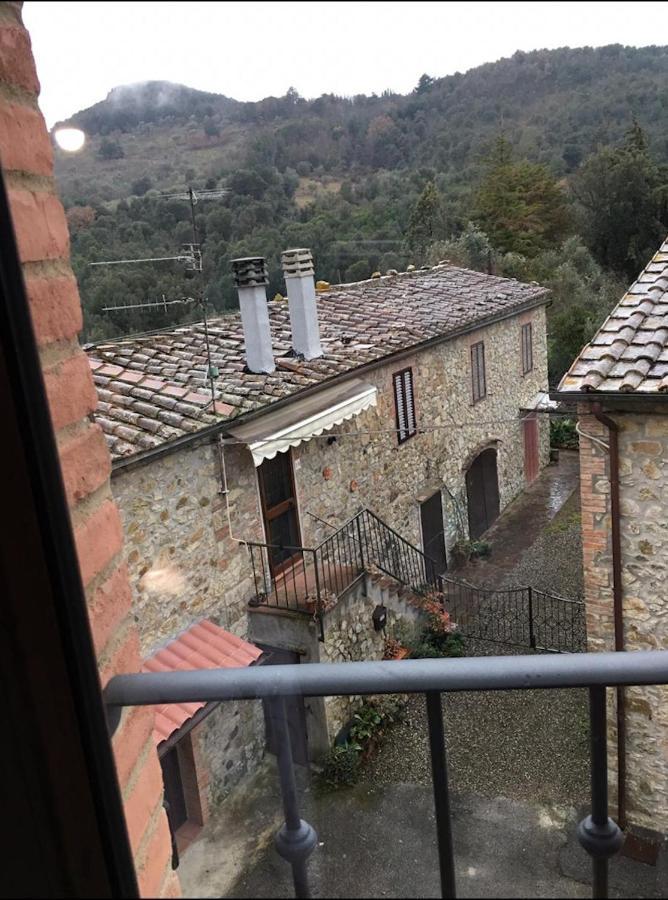 Rosa Di Maggio Apartamento Pari Exterior foto